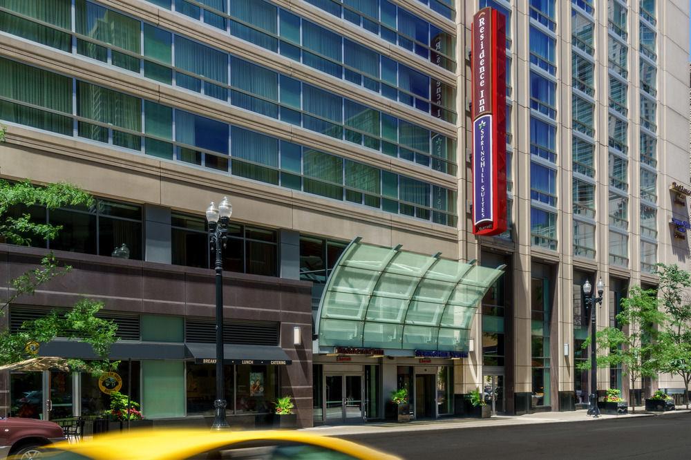 Springhill Suites Chicago Downtown/River North Exterior photo